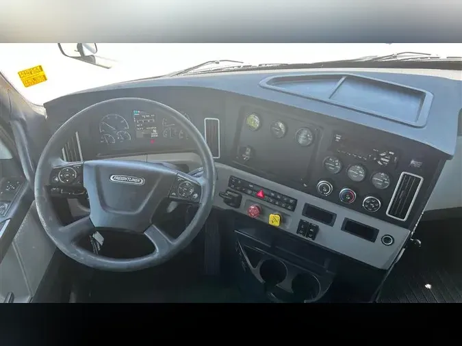 2019 FREIGHTLINER CA126