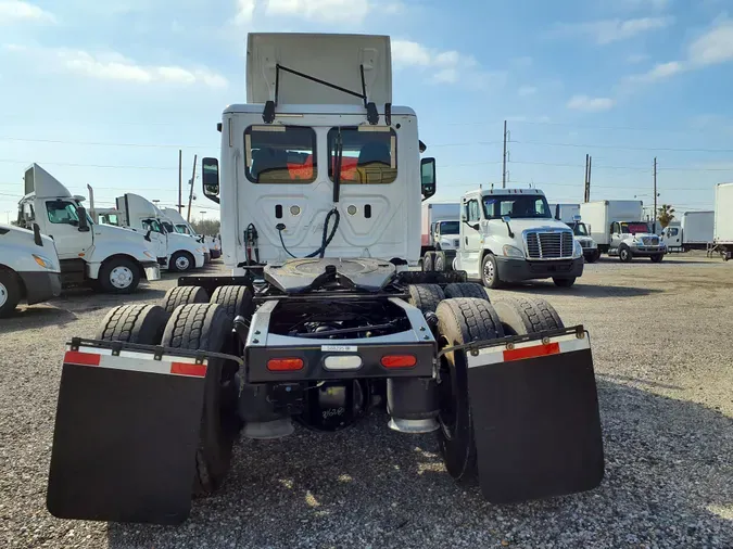 2019 FREIGHTLINER/MERCEDES NEW CASCADIA 126