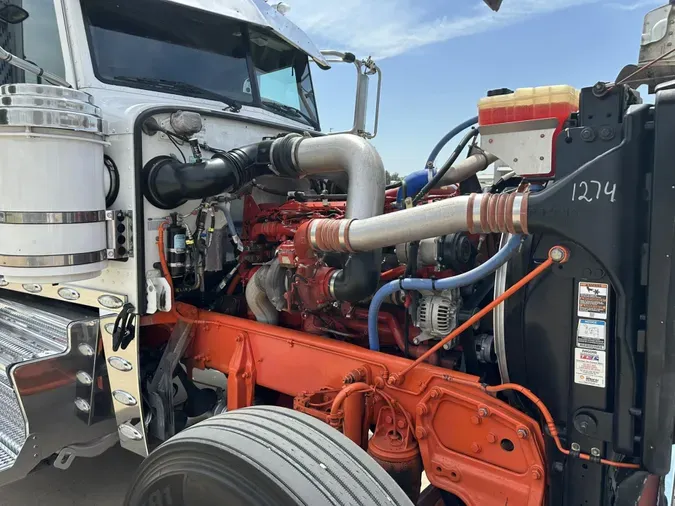 2023 Peterbilt 3892e1a884178407c7796f83f74d7cd698d