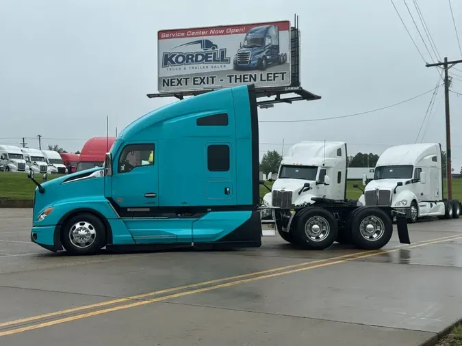 2023 KENWORTH T680