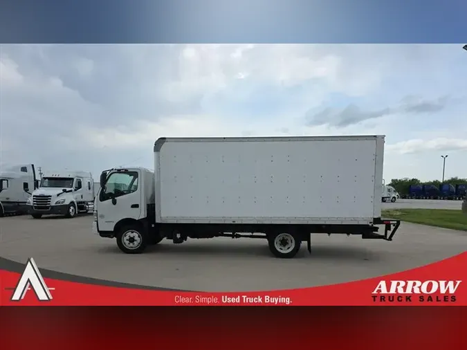 2020 HINO 195