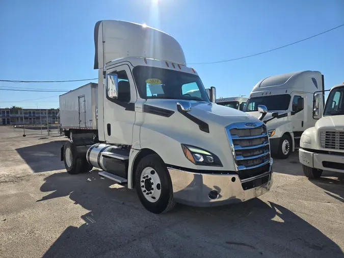 2019 FREIGHTLINER/MERCEDES NEW CASCADIA 126