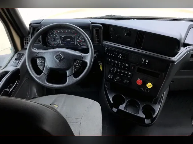 2022 INT LT625 6x4