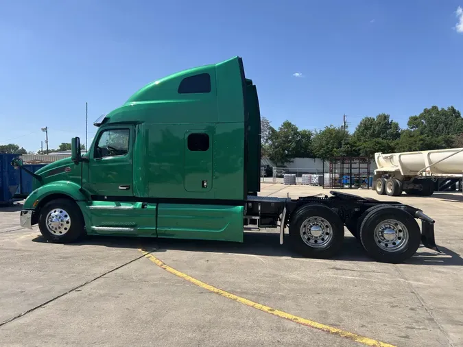 2023 Peterbilt 579