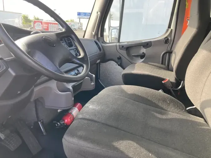 2020 FREIGHTLINER/MERCEDES M2 1062e258842505c2864d2d3bcefbab57788