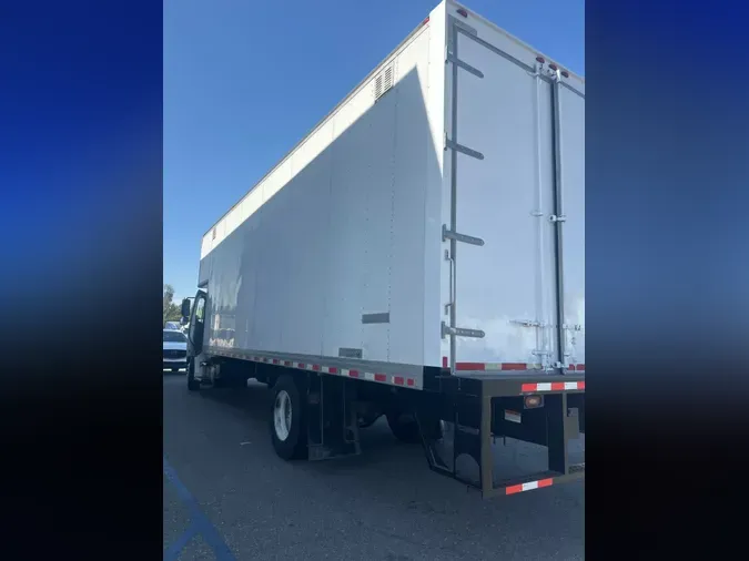 2019 FREIGHTLINER/MERCEDES M2 106