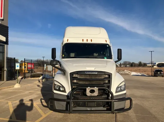 2022 Freightliner Cascadia