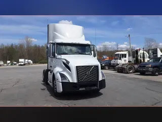 2019 Volvo VNL300