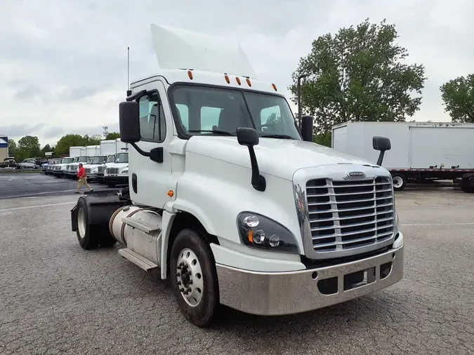 2020 FREIGHTLINER/MERCEDES CASCADIA 1252e2db9cfcd0886131bd5c5ffdb33d63e