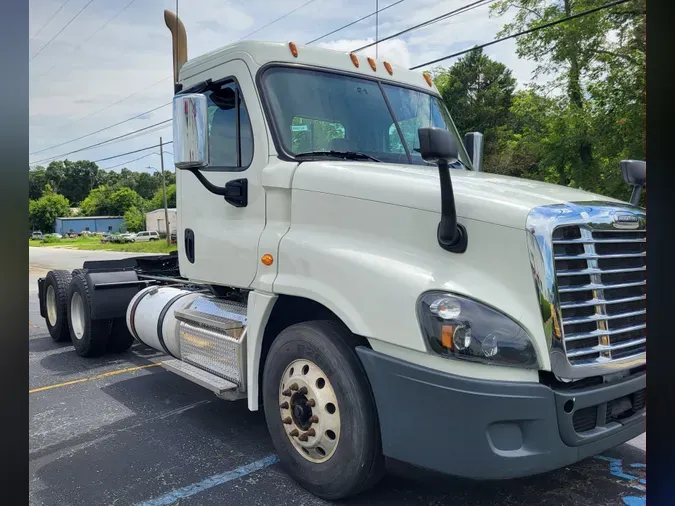 2017 FREIGHTLINER/MERCEDES CASCADIA 125