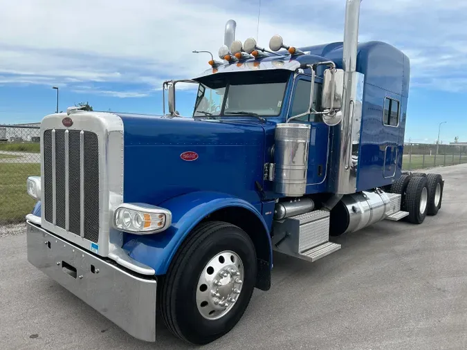 2020 Peterbilt 389