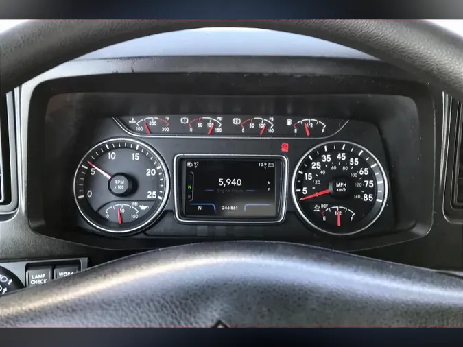 2023 INT LT625 6x4