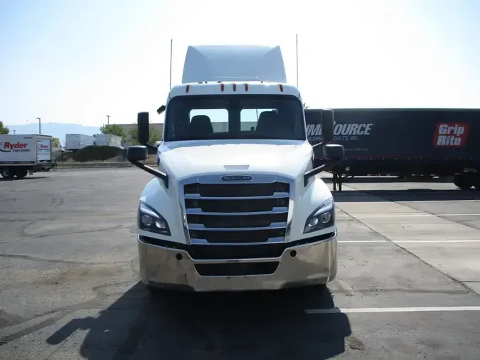 2019 FREIGHTLINER NEW CASCADIA PX12664