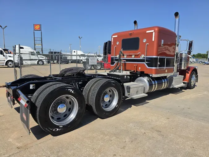 2016 Peterbilt 389