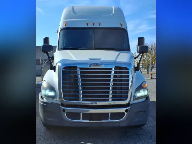2020 FREIGHTLINER/MERCEDES CASCADIA 125