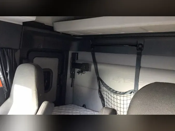 2021 Freightliner Cascadia 126