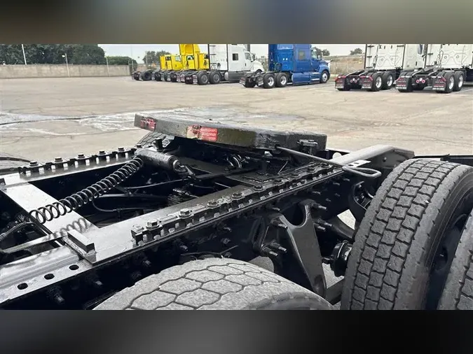 2018 INTERNATIONAL RH613