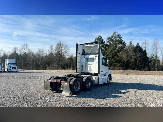 2018 Volvo VNL300