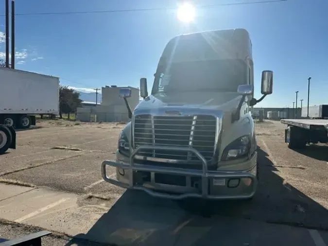 2017 FREIGHTLINER/MERCEDES CASCADIA 125