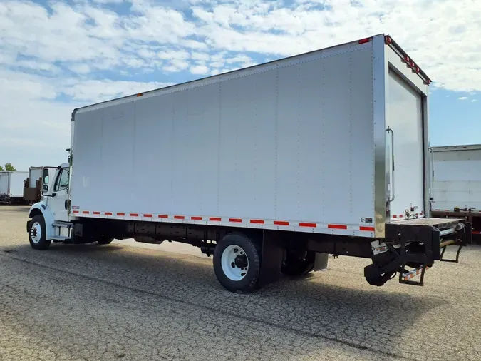 2017 FREIGHTLINER/MERCEDES M2 106