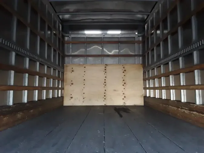 2015 ISUZU NPR HD2e436eaee96a6c8d8aa679110ba9c736