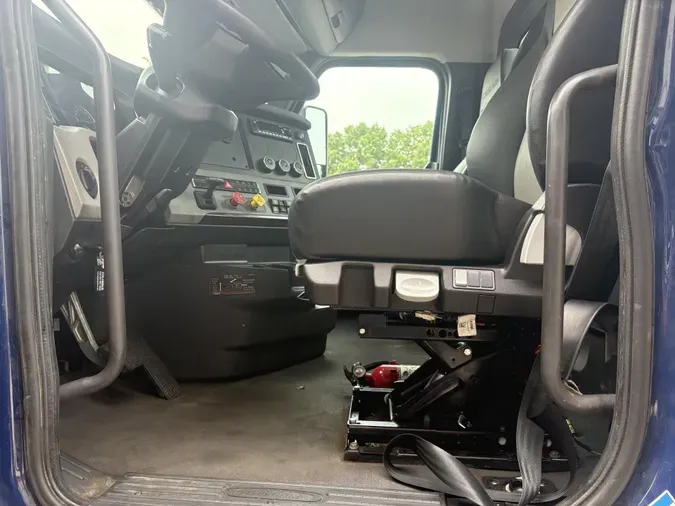 2022 Freightliner Cascadia