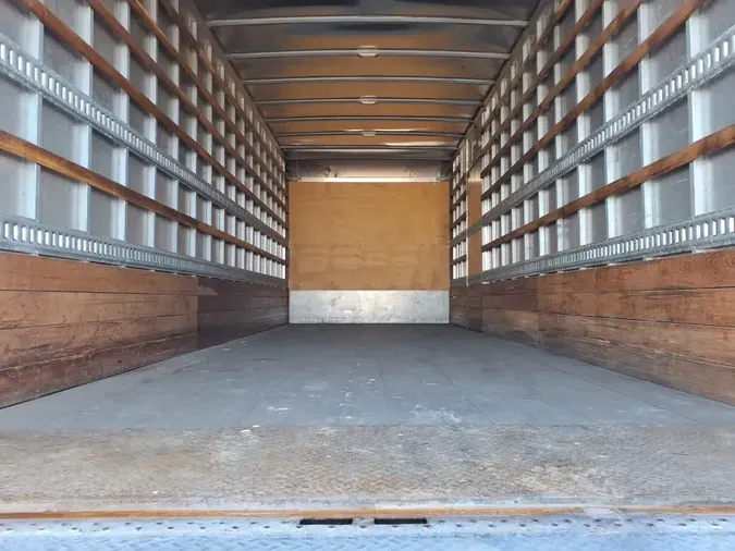 2019 FREIGHTLINER/MERCEDES M2 106