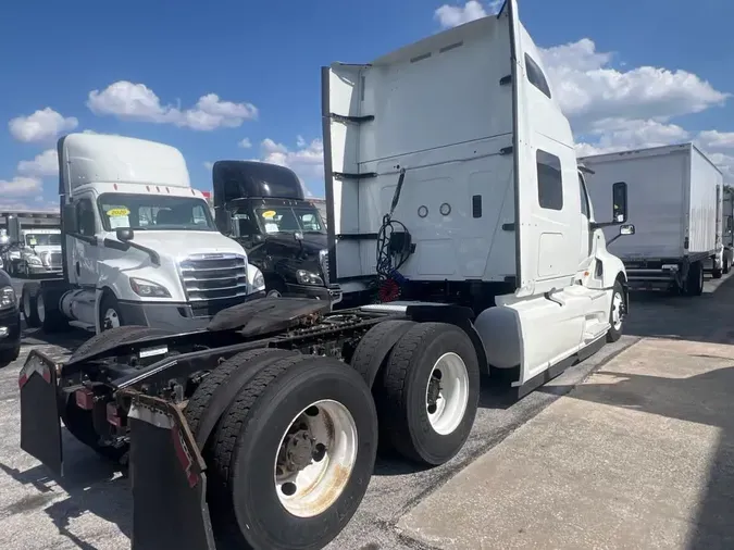 2020 NAVISTAR INTERNATIONAL LT625 SLPR CAB