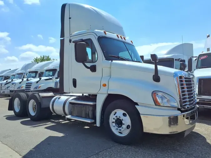 2017 FREIGHTLINER CASCADIA 125