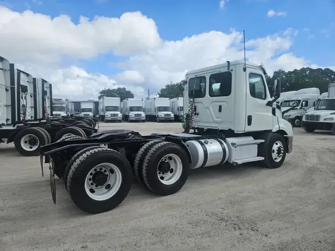 2020 FREIGHTLINER/MERCEDES NEW CASCADIA 1162e4d582316f12cbdadfd28cdafacc12f