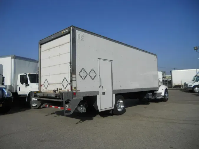 2020 Peterbilt 337