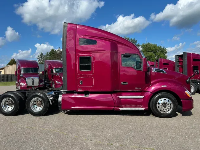 2022 Kenworth T680