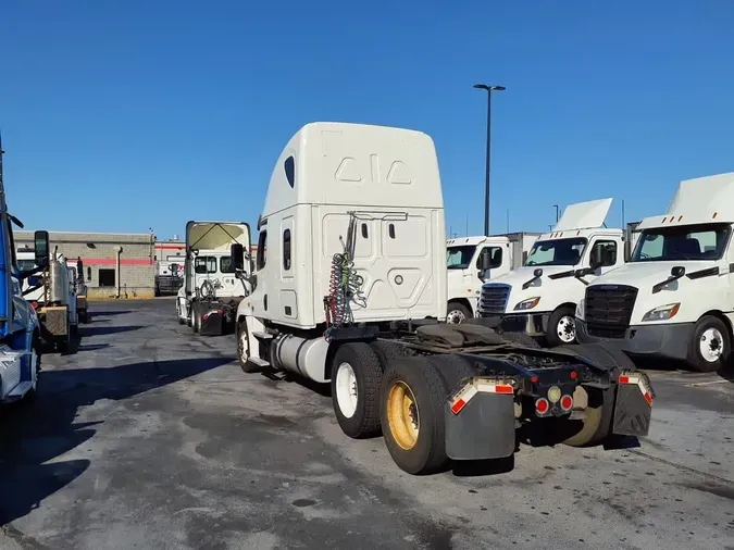 2019 FREIGHTLINER CASCADIA 125