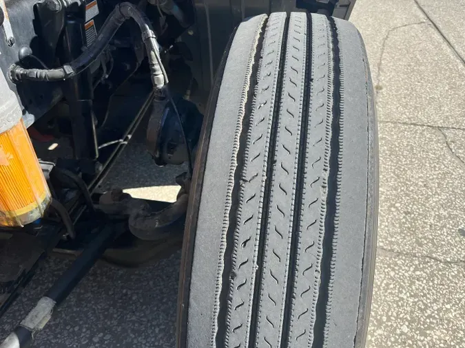 2023 Peterbilt 5792e4ee9fbd4c2b4b9809c5e114fbbccf8