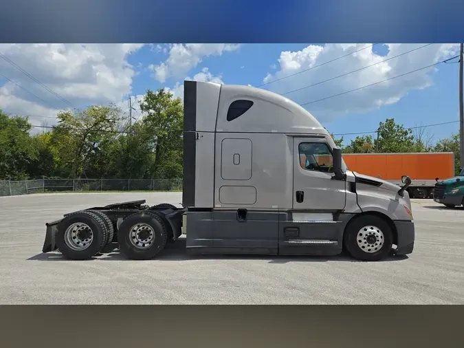 2023 Freightliner Cascadia