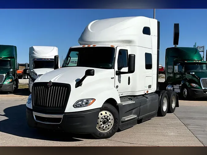 2022 INT LT625 6x4