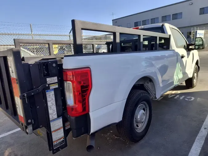 2019 Ford F-2502e560db8c096f63b011e8f8ba34d410f