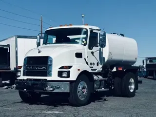 2025 MACK MD74