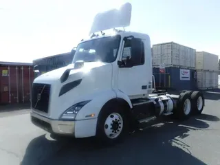 2019 VOLVO VNL