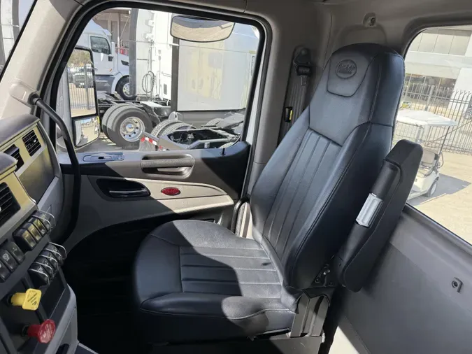 2024 Peterbilt 567