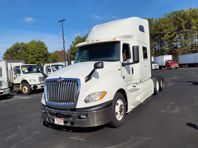 2019 NAVISTAR INTERNATIONAL LT625 SLPR CAB