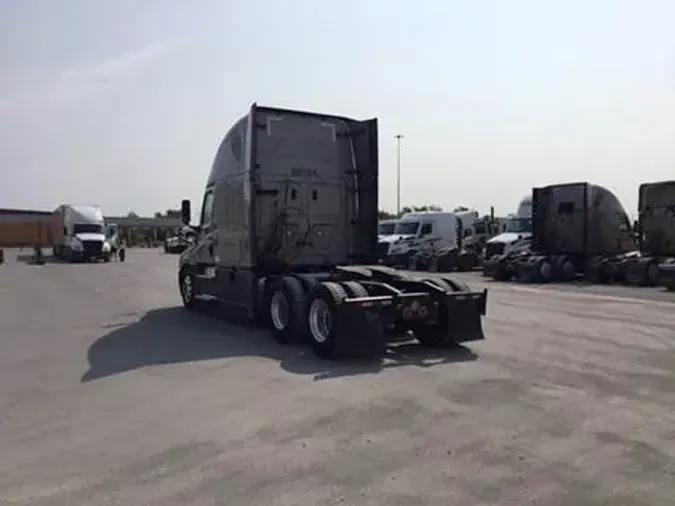 2020 Freightliner Cascadia