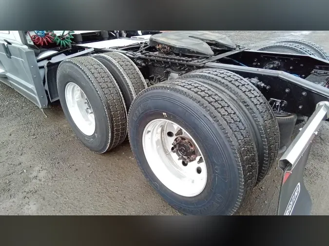 2022 Freightliner Cascadia 126