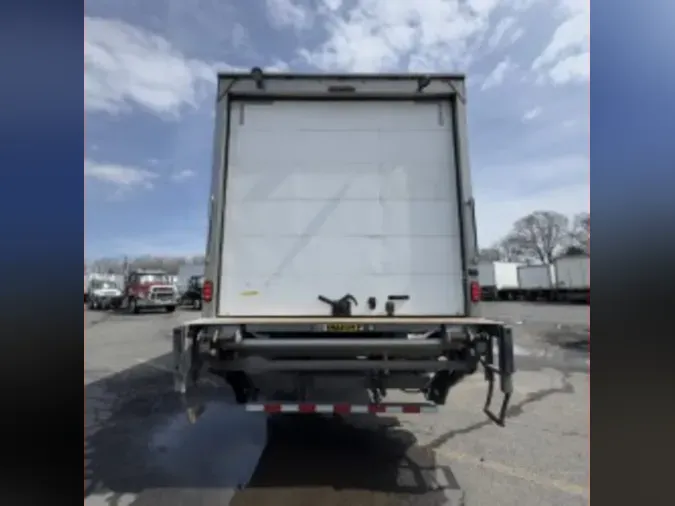 2022 FREIGHTLINER/MERCEDES M2 106