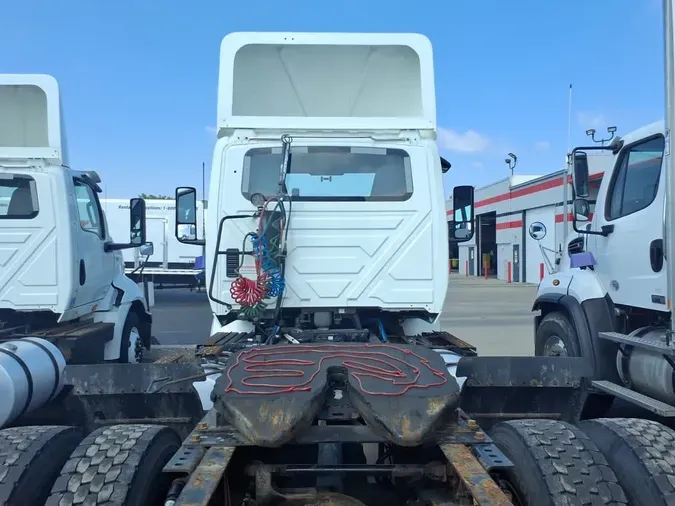 2019 NAVISTAR INTERNATIONAL RH613 DAYCAB S/A