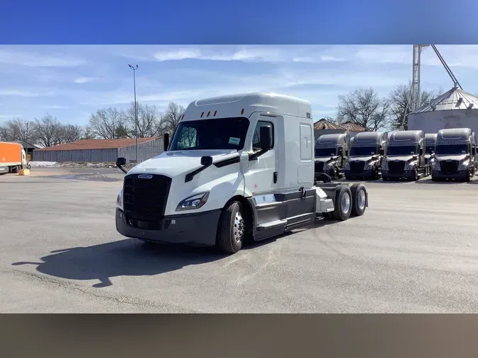 2022 Freightliner Cascadia 1262e5f5f10edc272673919dc060baa47aa