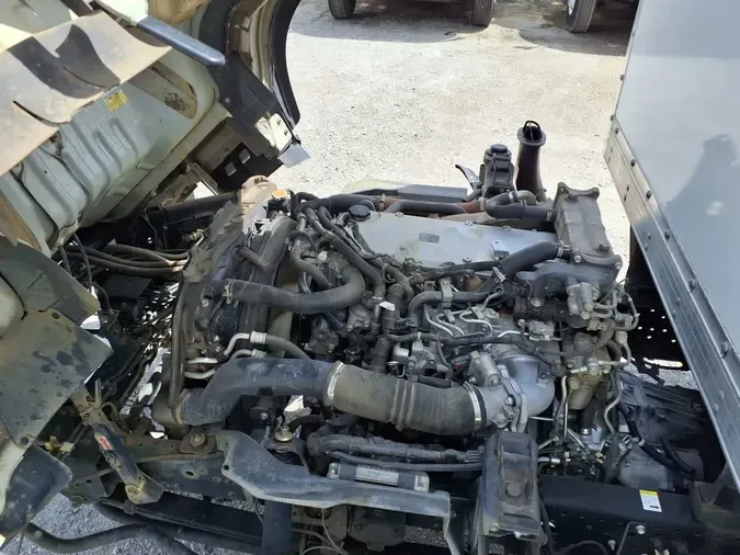 2018 ISUZU NPR HD