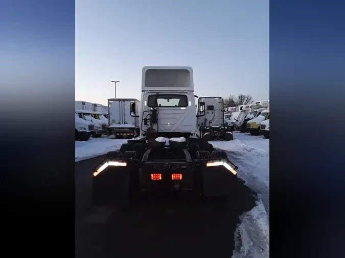 2019 NAVISTAR INTERNATIONAL LT625 DAYCAB T/A2e60c22c7b260c9f84bc7addbf1b12a7