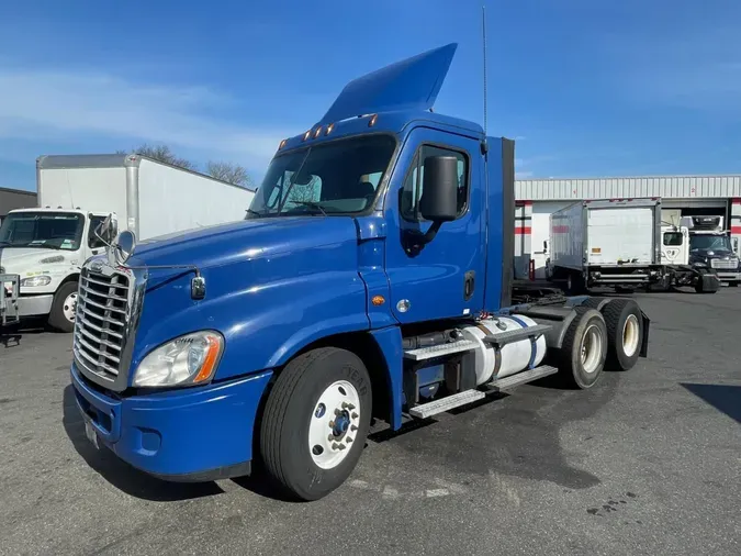 2017 FREIGHTLINER/MERCEDES CASCADIA 1252e664b769495c302c86967026154c88e