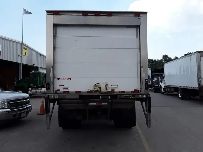 2017 FREIGHTLINER M2 106